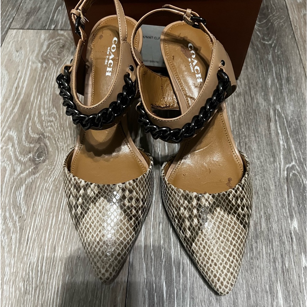 NWT Coach animal print heals 5.5